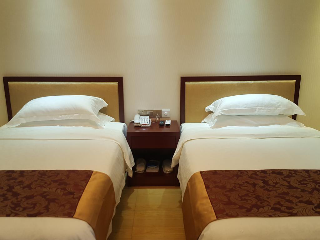 Jian Guo Grand Hotel Ban Si Khay Exterior photo