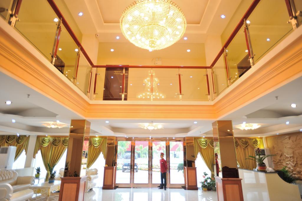 Jian Guo Grand Hotel Ban Si Khay Exterior photo