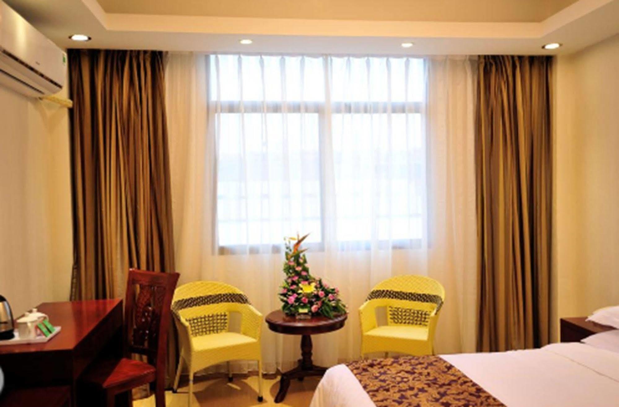 Jian Guo Grand Hotel Ban Si Khay Exterior photo