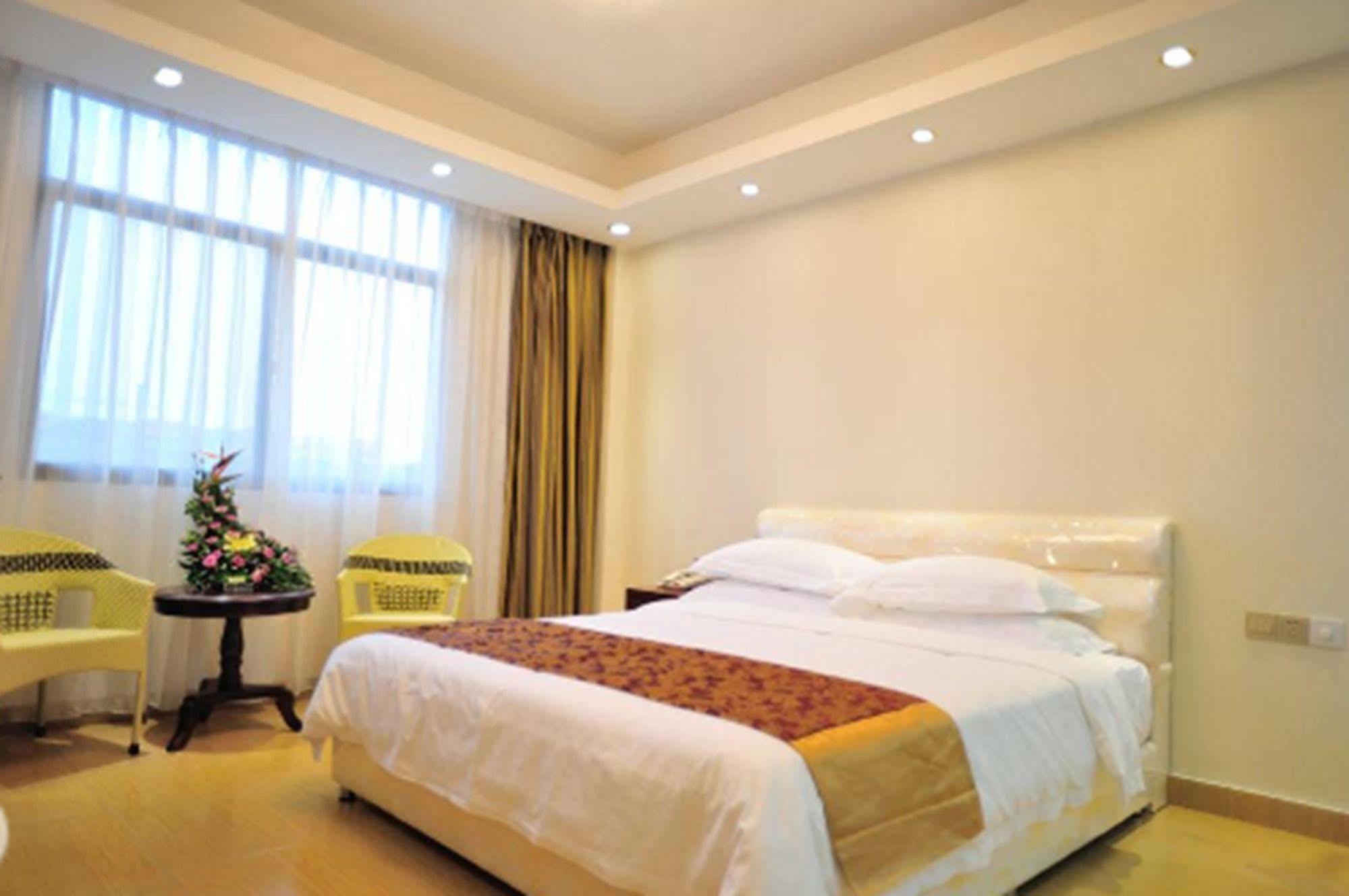 Jian Guo Grand Hotel Ban Si Khay Exterior photo