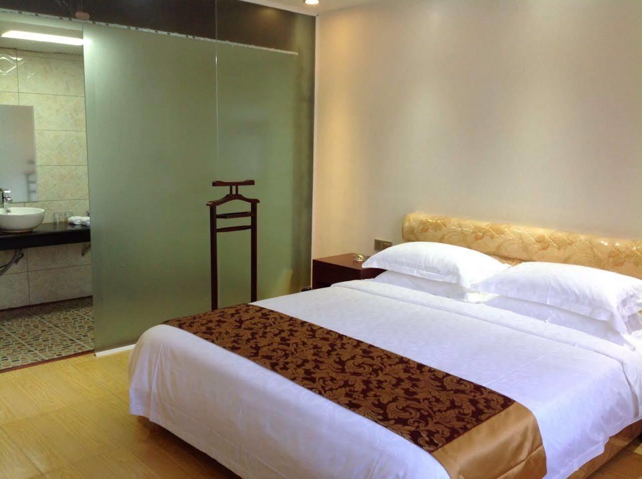Jian Guo Grand Hotel Ban Si Khay Exterior photo